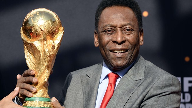 SỐC: ‘Vua bóng đá’ Pele bị đột quỵ