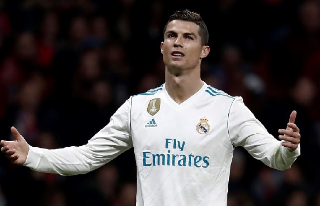Real Madrid thêm lần nữa dậy sóng vì Ronaldo