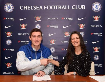 Chelsea trói chân thành công “người kế thừa” John Terry