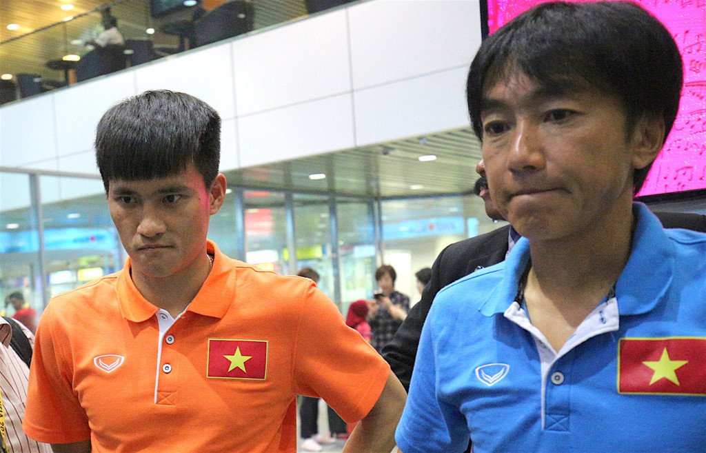 Điểm tin bóng đá Việt Nam 05/01: HLV Toshiya Miura ra mắt đội Công Vinh