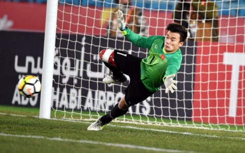 Điểm tin bóng đá Việt Nam sáng 25/02: “Người nhện” Tiến Dũng lọt Top 3 thủ môn xuất sắc nhất ĐNÁ