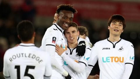 Đá lại vòng 4 FA Cup: Swansea đi tiếp với chiến thắng hủy diệt