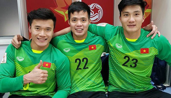 Điểm tin bóng đá Việt Nam sáng 26/02: 135 triệu được quyên góp giúp tuyển thủ U23 giúp mẹ chữa bệnh