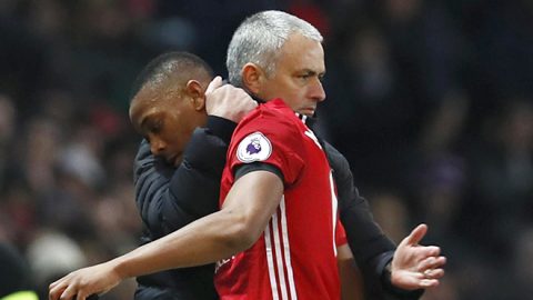 Mourinho nổi đóa sếp MU vì chưa “thưởng” cho Martial