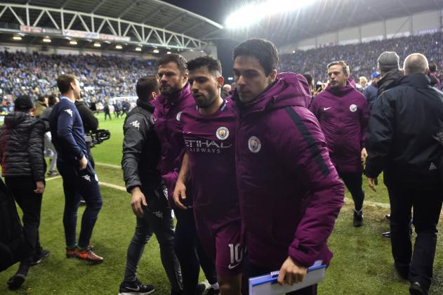 Aguero thoát vụ điều tra vụ lùm xùm với fan Wigan