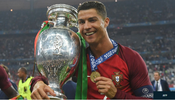 Tuổi 33 của Ronaldo và giấc mơ World Cup còn dang dở