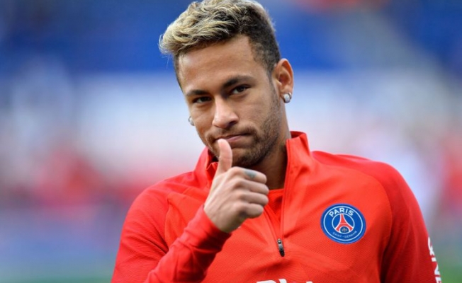 Tiết lộ hợp đồng tiền tấn của Neymar với Nike