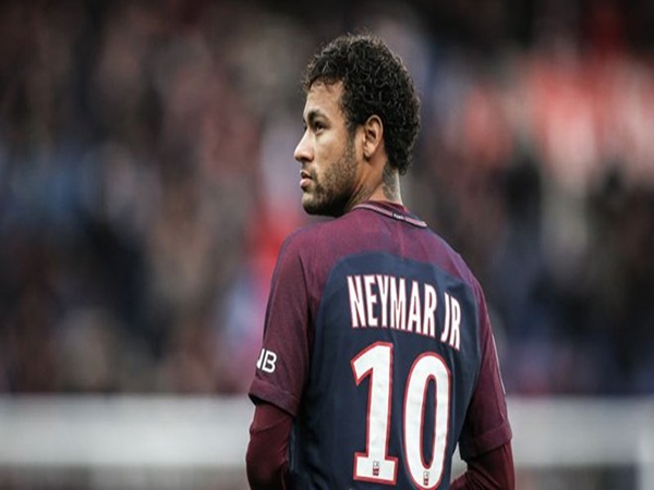 Barcelona sắp chi 100 triệu euro mang Neymar trở lại