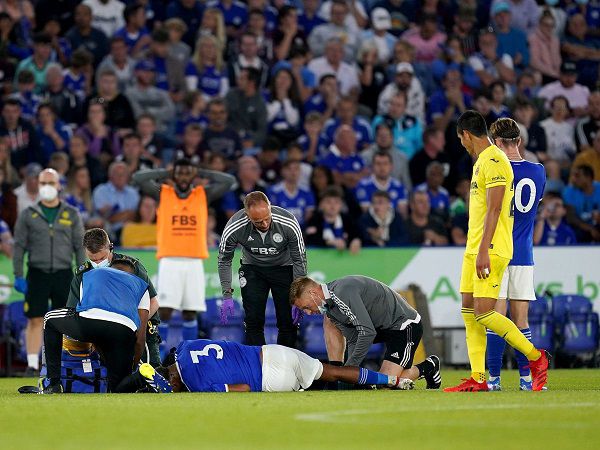 Bóng đá quốc tế 5/8: Sao Leicester gãy chân sau cú xoạc bóng từ đối thủ