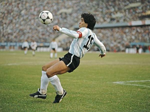 Huyền Thoại Diego Maradona: Biểu Tượng Vĩ Đại Nhất