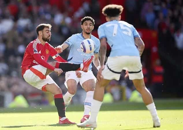 Bài toán thời gian và áp lực từ dư luận