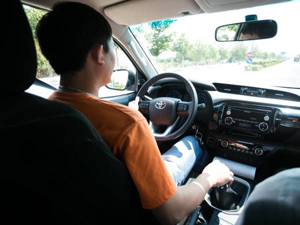 Luận giải ý nghĩa giấc mơ thấy đi ô tô là điềm gì?