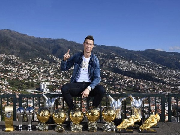 Thống kê Ronaldo có bao nhiêu danh hiệu cá nhân, tập thể
