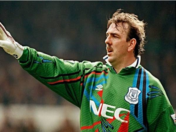Neville Southall - thủ môn vĩ đại nhất